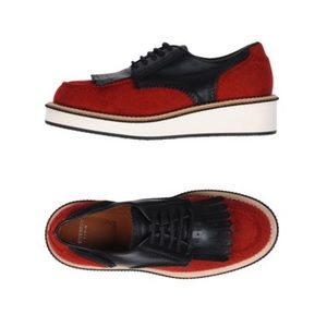 Givenchy Laced shoes